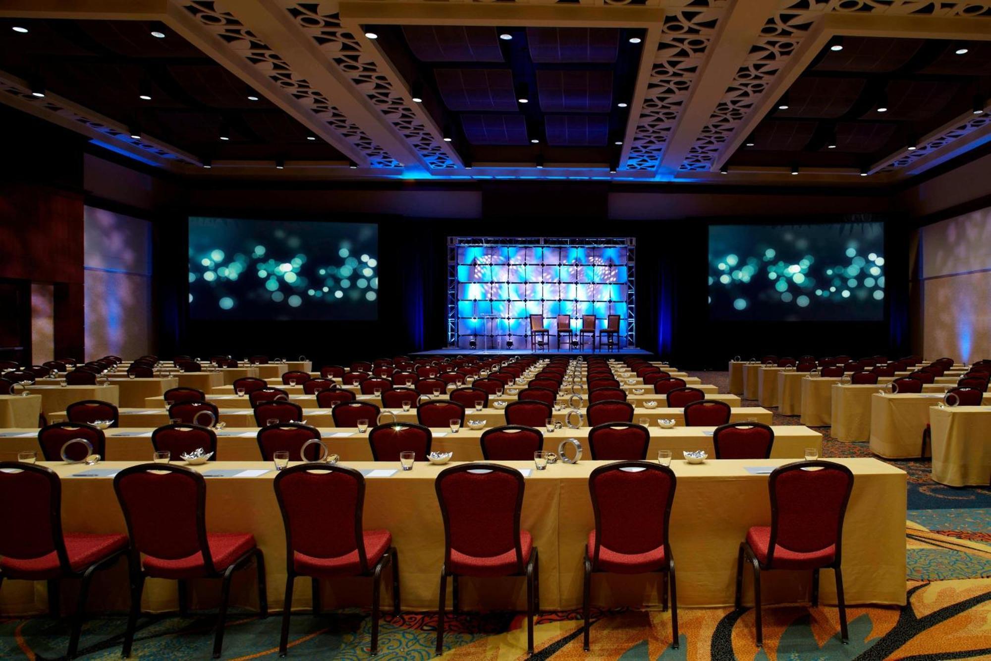 Renaissance Montgomery Hotel & Spa At The Convention Center Dış mekan fotoğraf