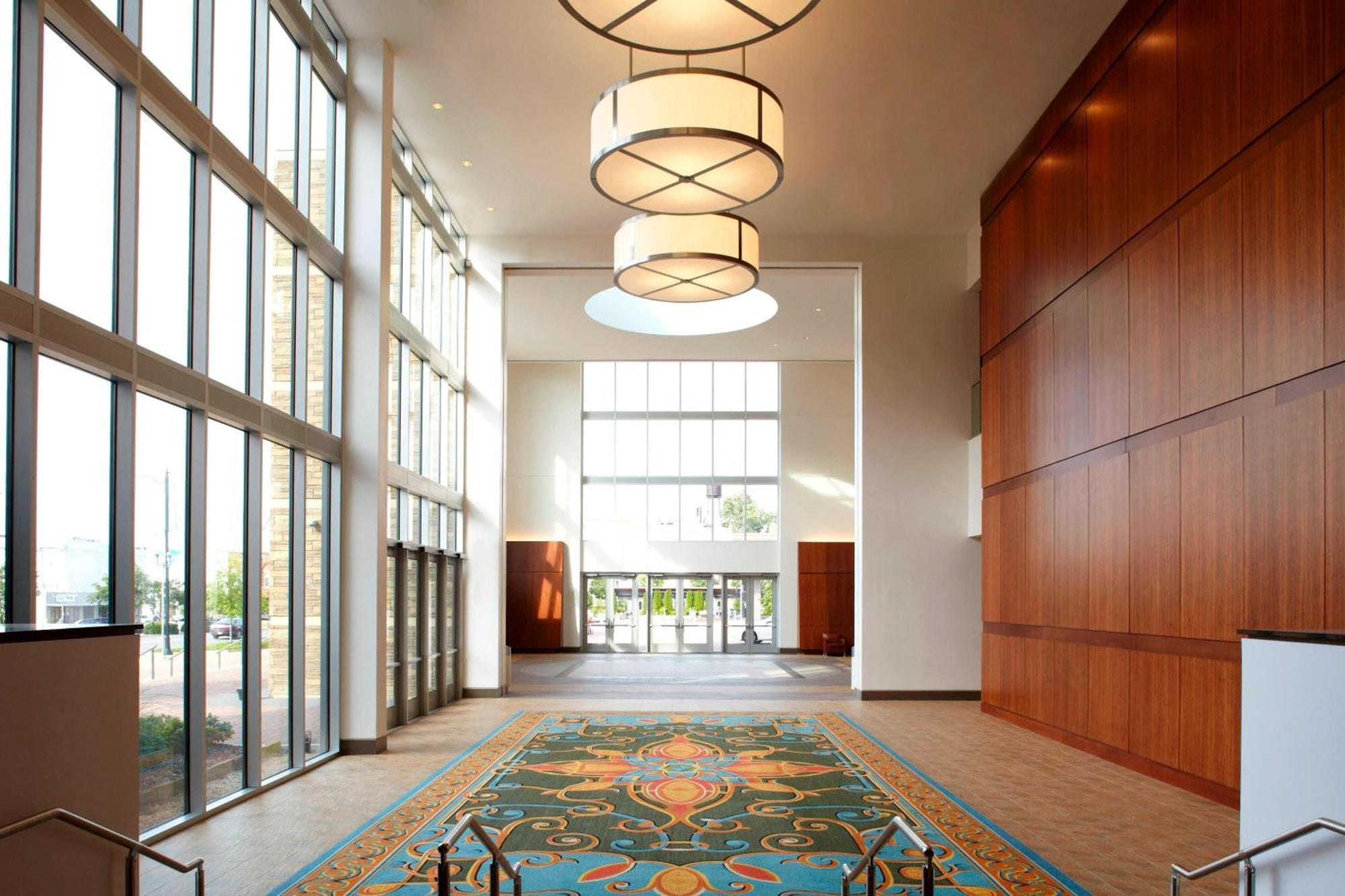 Renaissance Montgomery Hotel & Spa At The Convention Center Dış mekan fotoğraf