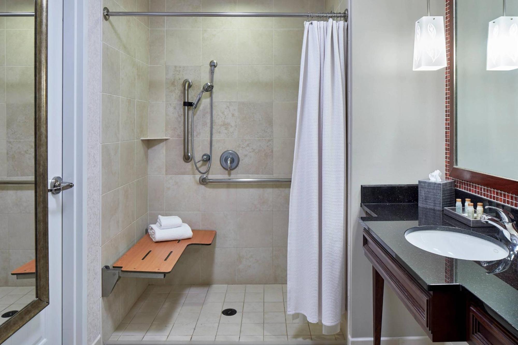 Renaissance Montgomery Hotel & Spa At The Convention Center Dış mekan fotoğraf
