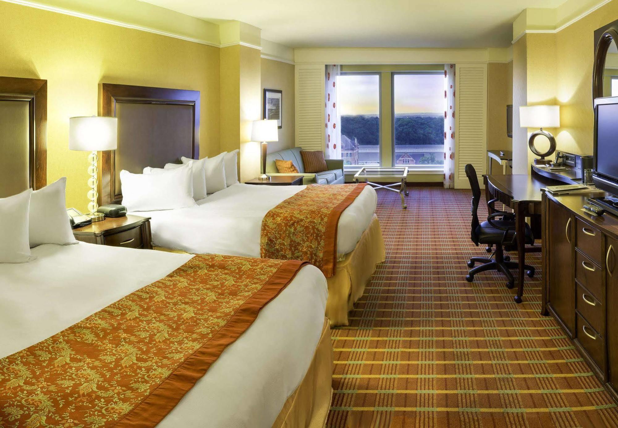 Renaissance Montgomery Hotel & Spa At The Convention Center Dış mekan fotoğraf